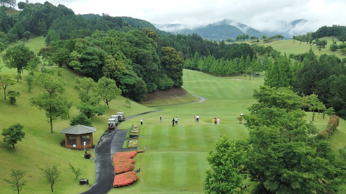 【2食付夕食Aコース】広々とした丘陵地に広がるゴルフリゾートで心地よい休日を